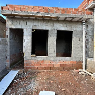 Linda casa em Construção 2 Quartos 1 Suíte no Bela Vista em Bicas - Casa Geminada em Bela Vista, São Joaquim de Bicas - à venda - Via M Empreendimentos Imobiliários Ltda