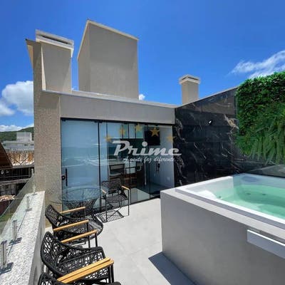 COBERTURA DE 3 SUÍTES COM JACUZZI VISTA MAR NA PRAIA DE MARISCAL EM BOMBINHAS/SC PARA LOCAÇÃO DE TEMPORADA - COD1712 - Apartamento em Mariscal, Bombinhas - para temporada - PRIME INVESTIMENTOS