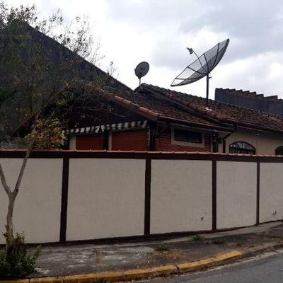 Casa com 3 quartos para Locação, Bosque da Princesa - Pindamonhangaba - Casa em Bosque da Princesa, Pindamonhangaba - para locação - EDSON DERRICO IMOVEIS LTDA