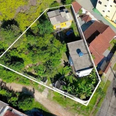 Excelente Oportunidade nas Toninhas – Terreno de 700m² Apenas 400m da Praia! - Terreno em Toninhas, Ubatuba - à venda - IALTA IMOVEIS LTDA