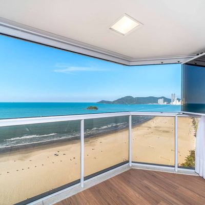 Apartamento Frente Mar no Edifício Maria Eduarda com 4 suítes em Balneário Camboriú - Apartamento em Centro, Balneário Camboriú - à venda - WOW Imobiliária Ltda