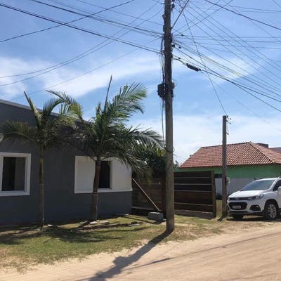 Anual- Casa mobiliada com piscina - Casa em Bolaxa, Rio Grande - para temporada - SANDRA ALUGA E VENDE IMÓVEIS NO CASSINO
