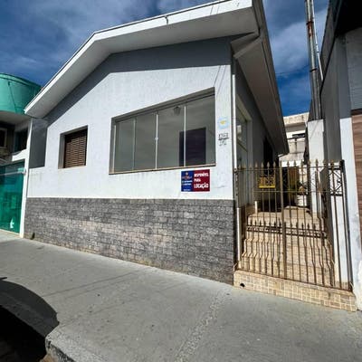 casa no centro - Casa em Centro, Muzambinho - para locação - Estrela Construtora e Loteadora EIRELI