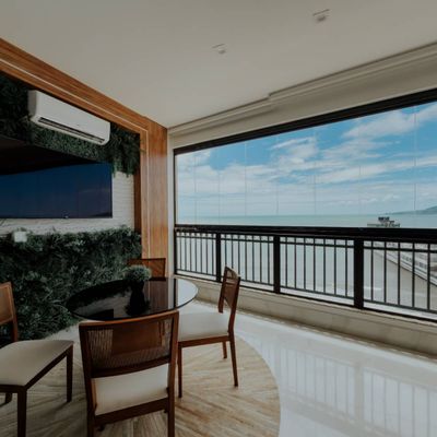 AMPLO APARTAMENTO FRENTE MAR (LA BELLE) - Apartamento em Meia Praia, Itapema - à venda - Fabricio Arantes Consultor Imobiliário