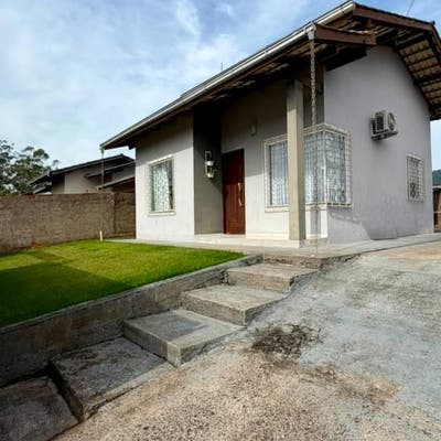 CASA NO BAIRRO NEREU RAMOS - JARAGUÁ DO SUL - Casa em Nereu Ramos, Jaraguá do Sul - à venda - Brisa Sul Imóveis