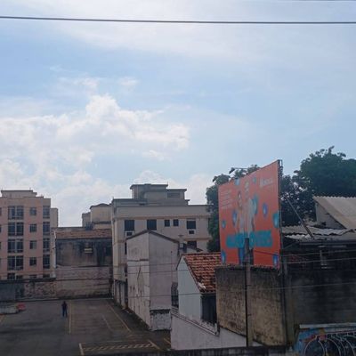 Casa à Venda – Avenida Marechal Rondon, Próximo à São Francisco Xavier, Sala em 2 Ambientes, 4 Quartos, Copa-Cozinha, Banheiro Social, Garagem para 5 Carros. - Casa em Rocha, Rio de Janeiro - à venda - MIGUEZ IMOBILIÁRIA