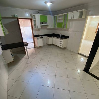 Casa com 3 quartos, Mata da Serra - Serra - Casa em Mata da Serra, Serra - para locação - MIRANDA NEGÓCIOS E IMÓVEIS LTDA
