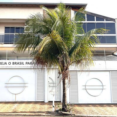 Sobrado à venda com 3 dormitórios, área gourmet e salão comercial independente, em região estratégica da cidade - Sobrado em Jardim Dona Regina, Santa Bárbara D'Oeste - à venda - Imovibe Imóveis Ltda.