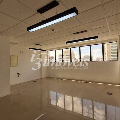 Sala Comercial à Venda, 35,22m² privativos, Com Vaga, Edifício 7Eco, Bairro Fazenda, Itajaí-SC - Comercial em Fazenda, Itajaí - à venda - I3 CORRETORES ASSOCIADOS S/S