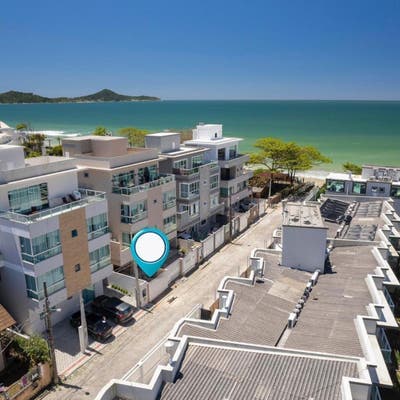 CASA COM 3 DORMITÓRIOS PARA ATÉ 7 PESSOAS NA PRAIA DE CANTO GRANDE EM BOMBINHAS/SC PARA LOCAÇÃO DE TEMPORADA - COD1722 - Sobrado em Canto Grande, Bombinhas - para temporada - PRIME INVESTIMENTOS