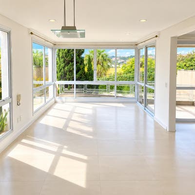 Casa linda e estilosa em Atibaia - 4 suítes - lazer com piscina - incrivel - Casa em Vila Petrópolis, Atibaia - para locação - Di Casa Imóveis Atibaia LTDA