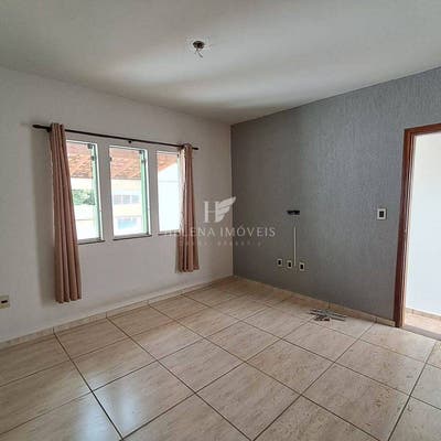 Casa / Jardim do Trevo - Casa em Jardim do Trevo, São João da Boa Vista - para locação e à venda - Helena Imóveis