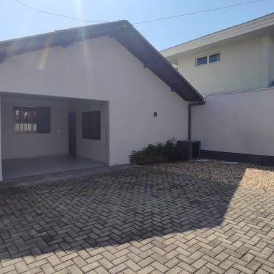 Casa com 4 dormitórios para alugar, 132 m² por R$ 3.900,00/mês - Vila Nova - Jaraguá do Sul/SC - Casa em Vila Nova, Jaraguá do Sul - para locação - Imobiliária Piermann