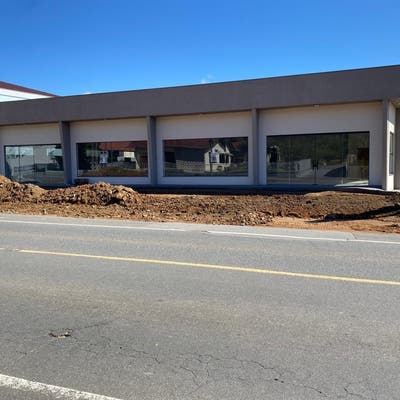 Amplo Espaço Comercial de 360 m² em Excelente Localização – Seminário - Comercial em Seminário, Corupá - para locação - CONSTRUTORA O.R. LTDA