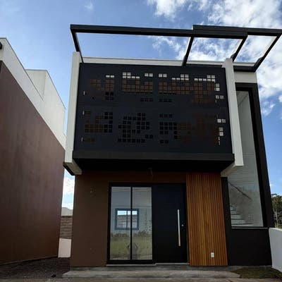 Sobrado no Loteamento Jardins – Centro de Nova Santa Rita - Sobrado em Nova Santa Rita - à venda - VARGAS IMOVEIS LTDA
