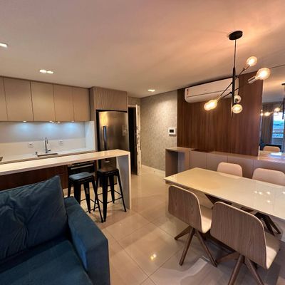 APARTAMENTO COM 01 SUITE + 01 DORMITORIO - MOBILIADO E DECORADO - Apartamento em São João, Itajaí - para locação - Livena Imóveis
