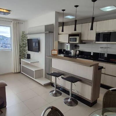 APARTAMENTO 2 DORMITÓRIOS SENDO 1 SUÍTE, CHURRASQUEIRA A CARVÃO, MOBILIADO COM 2 VAGAS PRIVATIVAS GRANDES A VENDA NO BAIRRO NAÇÕES - Apartamento em Nações, Balneário Camboriú - à venda - CRISTINA DA SPEROTTO IMOBILIÁRIA LTDA