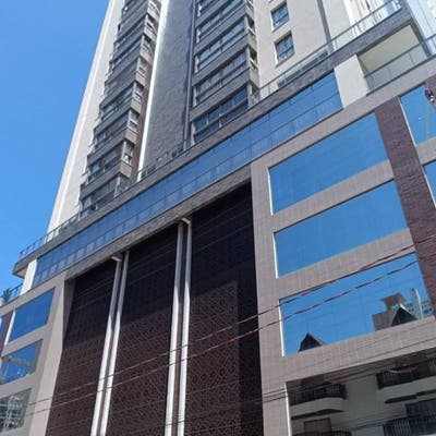 🏙️ EXCLUSIVIDADE NO CENTRO DE BALNEÁRIO CAMBORIÚ - Apartamento em Centro, Balneário Camboriú - à venda - GJ Imóveis LTDA