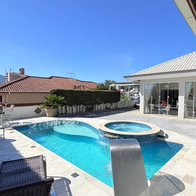 CASA ALTO PADRÃO NA VILA NOVA - Casa em Vila Nova, Jaraguá do Sul - à venda - Brisa Sul Imóveis