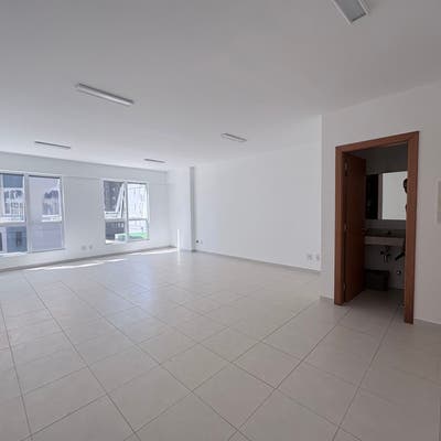Sala comercial a venda Florianopolis Itacorubi com 42 m2 de área com vaga de garagem - Comercial em Itacorubi, Florianópolis - à venda - Seiter Imobiliária