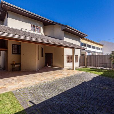 Casa 3-4 quartos em Guabirotuba, Curitiba | Alto Padrão com 4 Vagas e Churrasqueira - Casa em Guabirotuba, Curitiba - à venda - SCHAEFER IMOVEIS LTDA