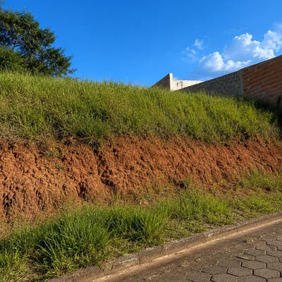Lote/Terreno em Jardim das Oliveiras, São Lourenço - à venda - Leticia Noronha Imóveis