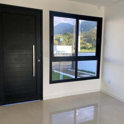 Sobrado à venda, Praia de Fora, Palhoça, SC - Sobrado em Praia de Fora, Palhoça - à venda - Madri Imóveis ltda