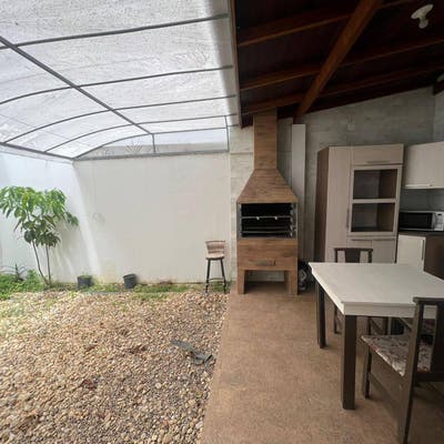Sobrado à venda mobiliado em Balneário Camboriú - Sobrado em Centro, Balneário Camboriú - à venda - Prosperitá