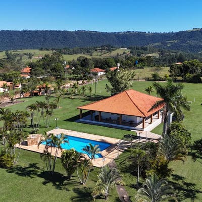 CHÁCARA À VENDA DE 20.000M² - EM BOFETE/SP - TOPOGRAFIA PLANA E 100% APROVEITÁVEL - Chácara em Bofete - à venda - V2F IMÓVEIS LTDA