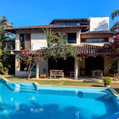 Villa Schmidt — Um refúgio leve, pensado para viver o essencial no Jardim Acapulco. - Casa de Condomínio em Jardim Acapulco, Guarujá - para temporada - G.K.N EMPREENDIMENTOS E PARTICIPAÇÕES IMOBILIÁRIAS LTDA