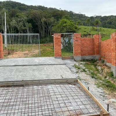Seu refúgio verde há 15 min do Centro - Chácaras no Timbé - Chácara em Tijucas - à venda - Império do Vale Negócios Imobiliários