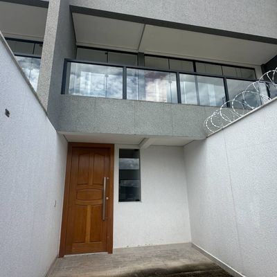 Linda casa 3 Quartos 1 Suíte no Guarujá Mansões - Betim - Cobertura em Guarujá Mansões, Betim - à venda - Via M Empreendimentos Imobiliários Ltda