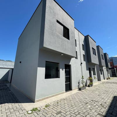 SOBRADO EM CONDOMÍNIO-BAIRRO JARDIM CAPRICÓRNIO-CARAGUATATUBA-SP - Casa de Condomínio em Jardim Capricórnio, Caraguatatuba - à venda - Vilela Imóveis