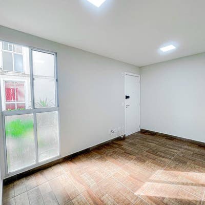 Apartamento térreo em Cotia com 2 dormitórios Varanda Vaga e Lazer - Apartamento em Jardim Caiapiá, Cotia - à venda - LINSHOUSE IMOBILIARIA