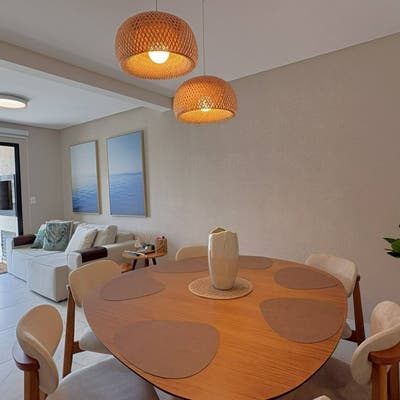 AP428 - Lindo apartamento a 300m do mar, ampla sacada com churrasqueira, toda fechada com tela! - Apartamento - para temporada - Marca Imobiliária