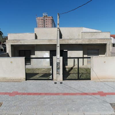 Imovel com 2 Suítes Proxímo ao Mar - Casa - à venda - Ferreira Imóveis