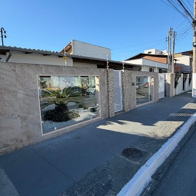 Casa averbada bairro São João - Casa em São João, Itajaí - à venda - Fiorin Imóveis