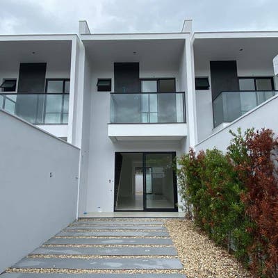 SG754 - SOBRADO GEMINADO A 300 METROS DO MAR EM MORRINHOS - Sobrado em Morrinhos, Bombinhas - à venda - Marca Imobiliária
