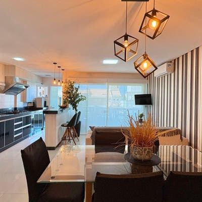 Ap037 - APTO FRENTE AVENIDA COM VISTA MAR - Apartamento em Canto Grande, Bombinhas - para temporada - Marca Imobiliária